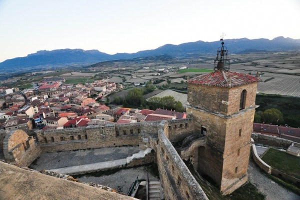 Vista de la Torre del Reloj desde el Mirador panorámico de la Torre Mayor (fotografía Jon Ander Zabala)