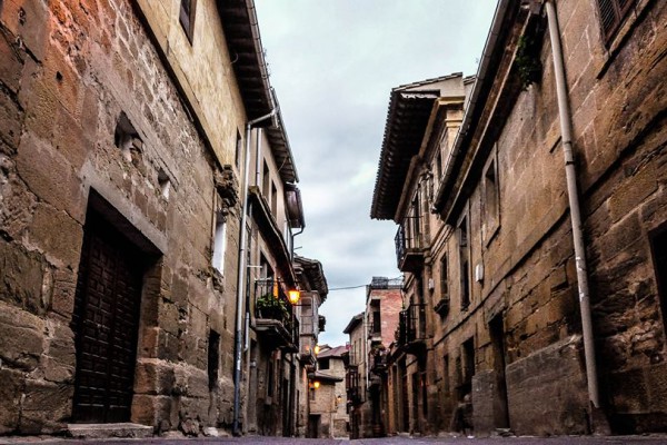 Continuamos por la Avenida de La Rioja y giramos a la derecha en la primera intersección(fotografía Jon Ander Zabala)